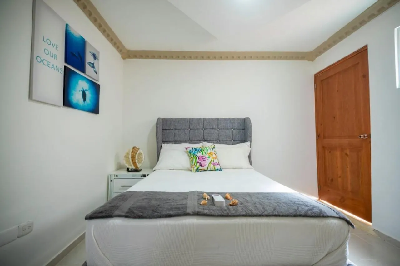 Room In Guest Room - Central 1Bd And Bth With Common Picuzzi Sosúa 0*,  República Dominicana